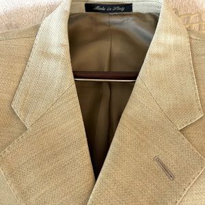 Zegna canary yellow sport coat purchased at Flagship store in Rome. Spectacular